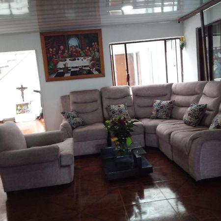 Habitacion Con Bano Privado Cerca Al Aeropuerto Bogotá Extérieur photo